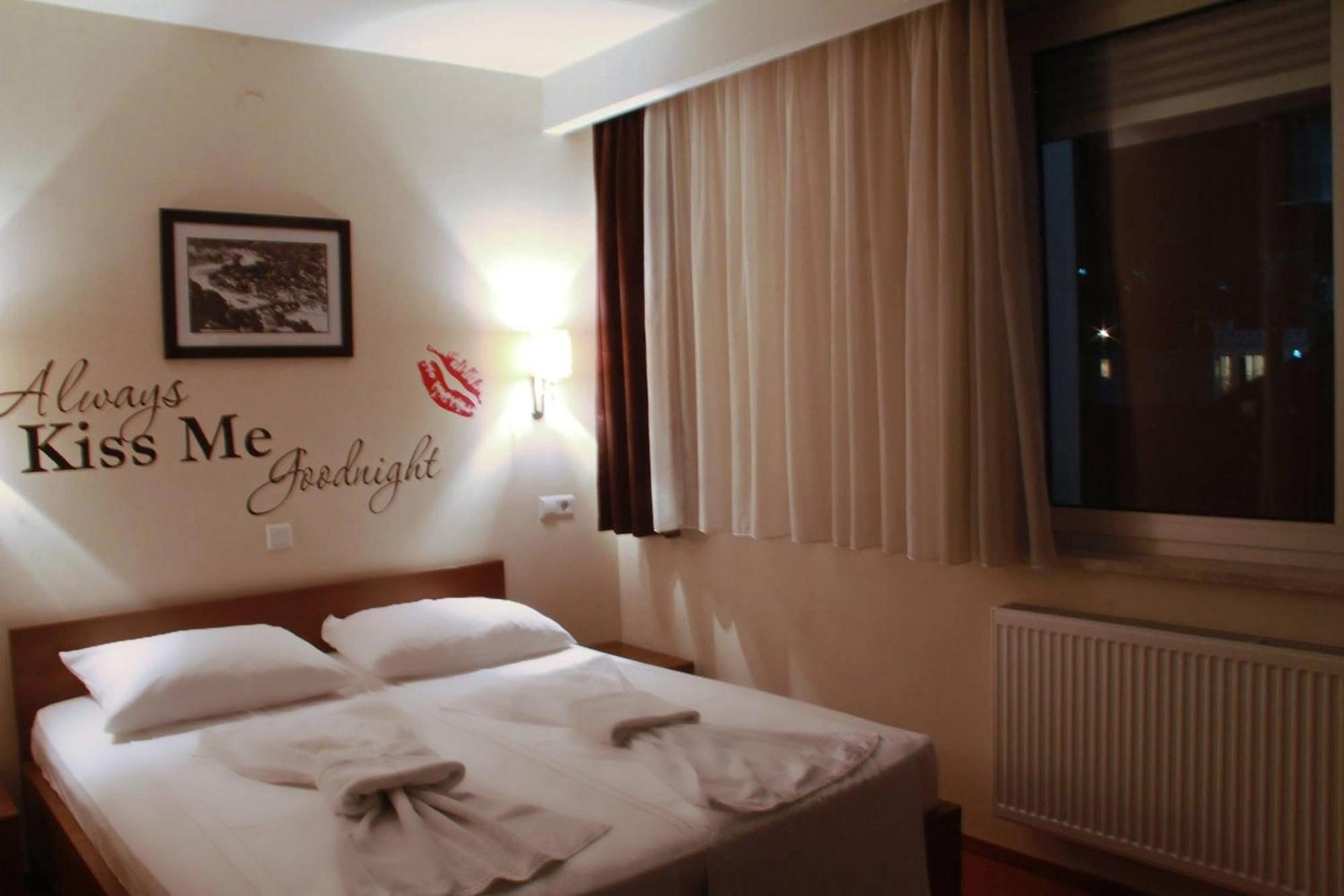 Hotel Oaza Кониц Экстерьер фото